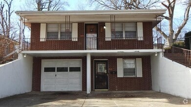 Building Photo - 1224 N Cottage Ave