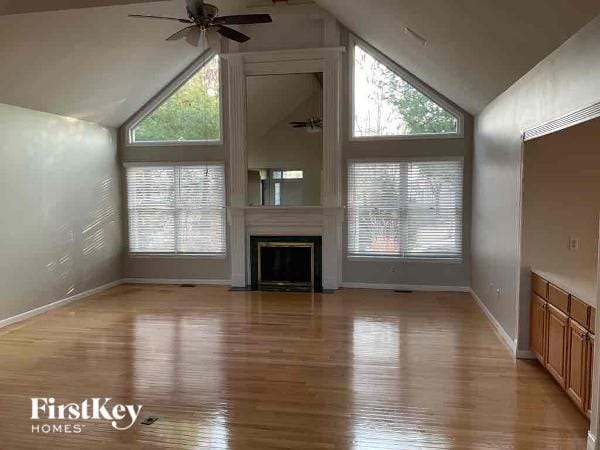 Building Photo - 700 Meadow Cliff Dr