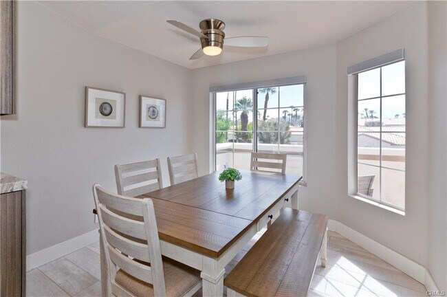 Foto del edificio - 172 Torrey Pine Drive, Palm Desert, CA 922...