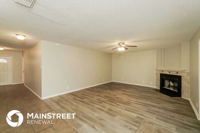 Foto del edificio - 7622 Cascade Oak Dr