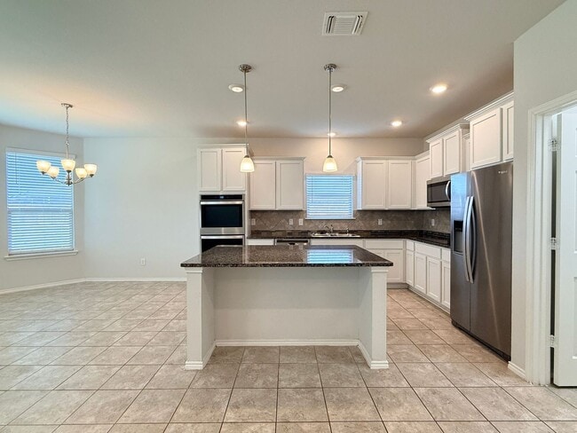 Building Photo - RENT REDUCTION & RENT SPECIAL - AVAILABLE NOW!
