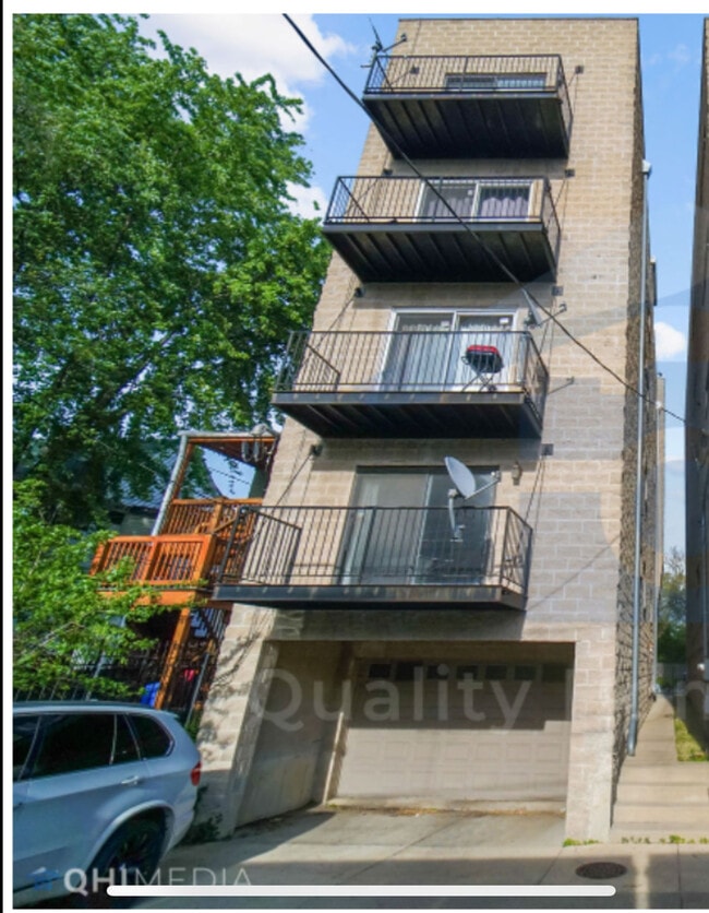 Building Photo - 6446 S Dorchester Ave