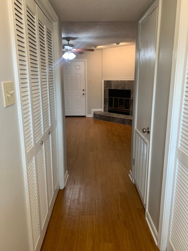 Hallway - 8516 E Cypress Point Ct