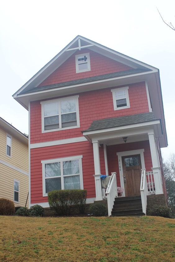 Primary Photo - 2160 Lakeside Dr
