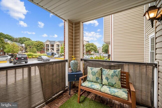 Foto del edificio - 3309 Wyndham Cir