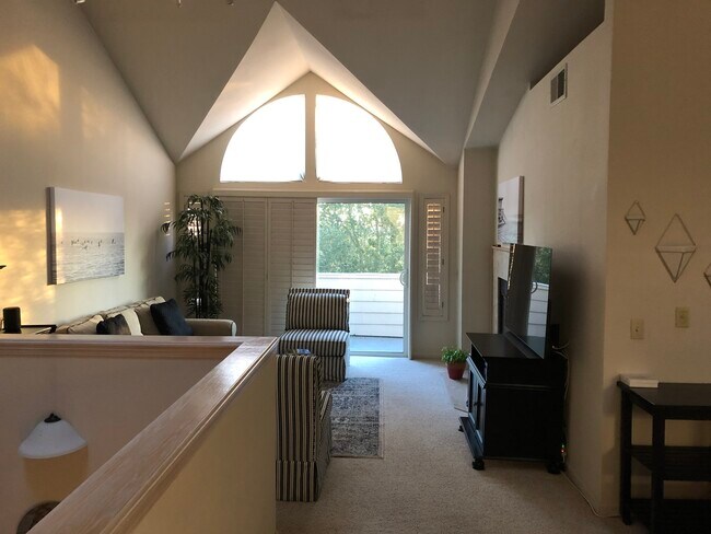 Foto del edificio - 2020 Stonefield Ln