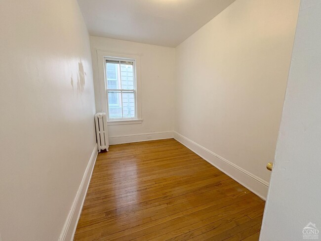 Foto del edificio - 725 Warren St