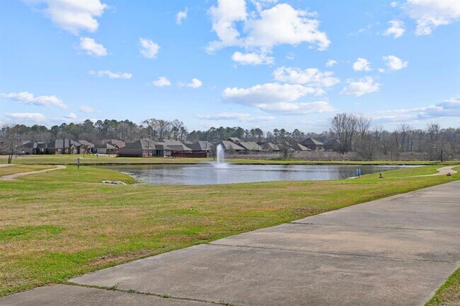 Foto del edificio - 1225 Westfield Ln