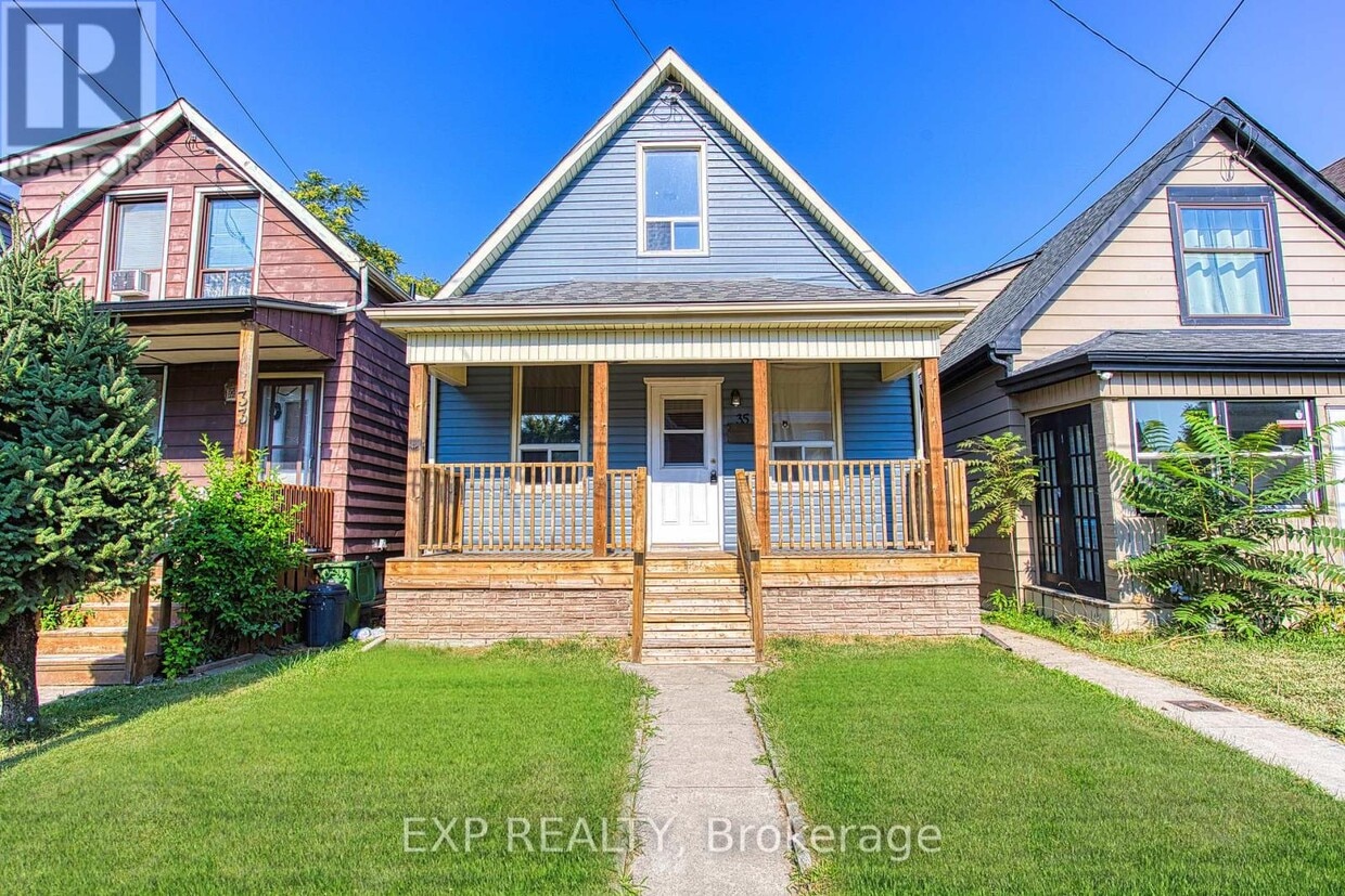 Primary Photo - 35 Niagara St