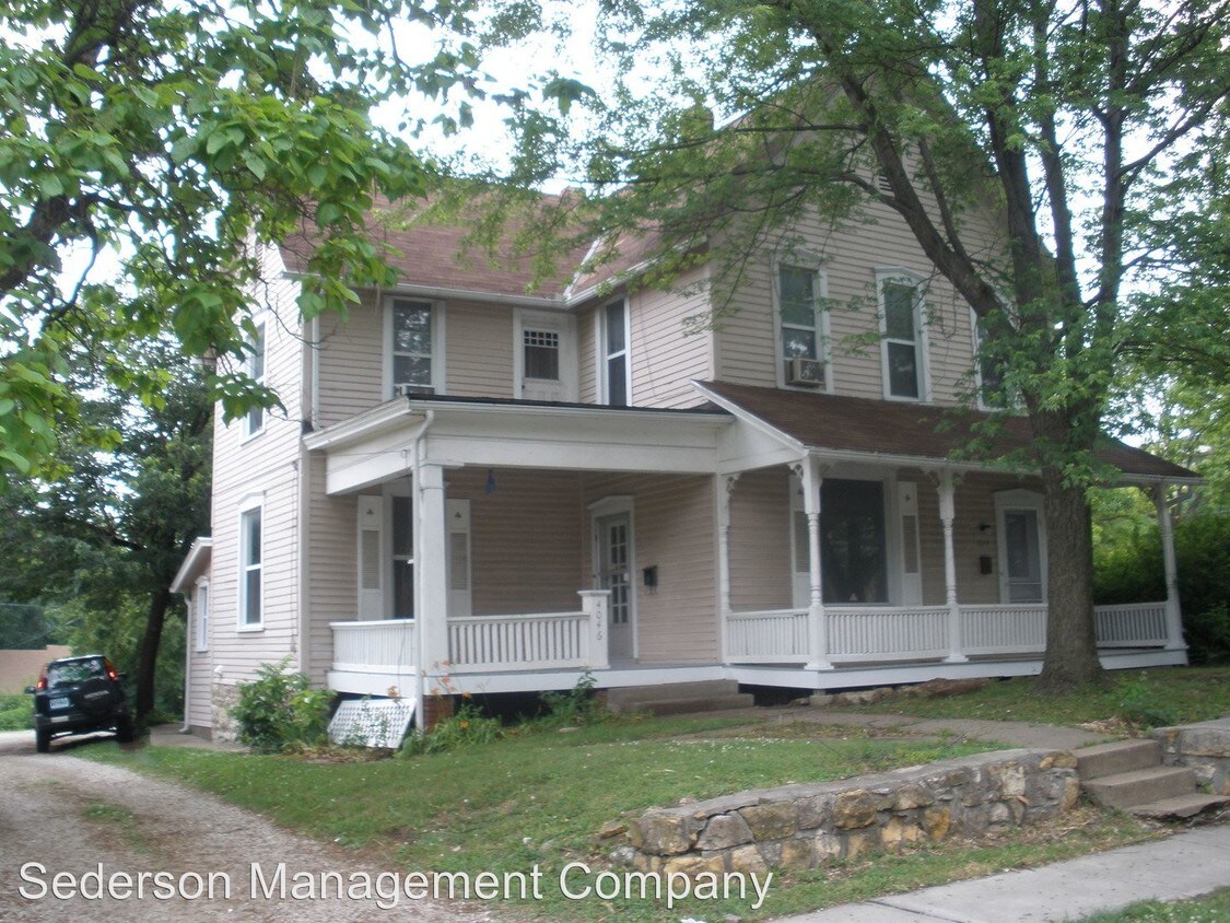 Primary Photo - 4046 State Line Rd