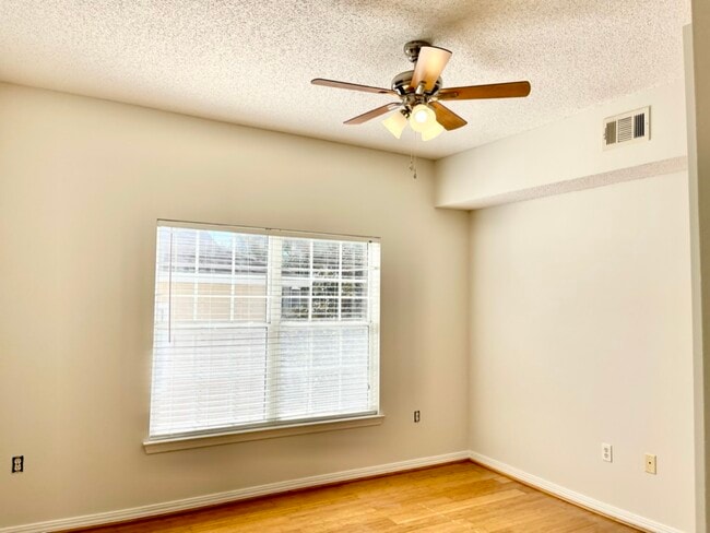 Building Photo - 1501 Partin Dr N