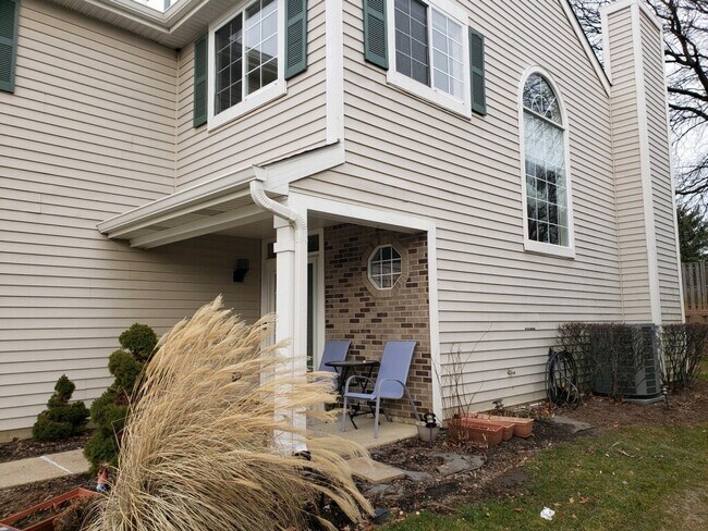 Building Photo - 8199 Ripple Ridge