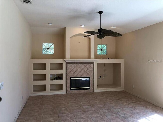Foto del edificio - 9171 Phillips Grove Terrace