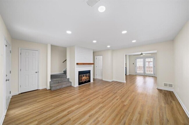 Building Photo - 238 Chads Ford Way