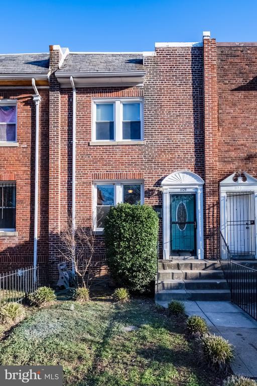 Foto del edificio - 1125 West Virginia Ave NE