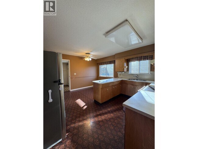 Photo du bâtiment - 11804-11232 232 St