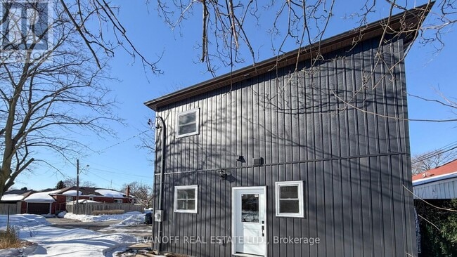 Building Photo - 29 Leahann Dr