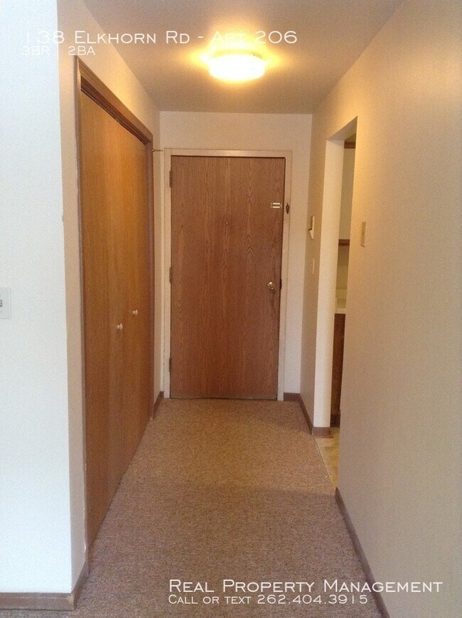 Foto del edificio - Large 3 Bedroom Apartment