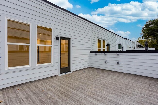 Foto del edificio - 517 Motivation Cir NW