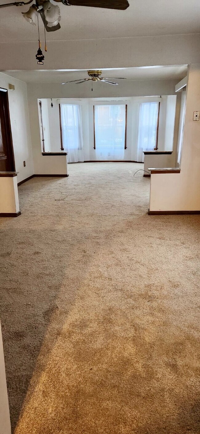 Foto del edificio - 16 Mcclellan Ave