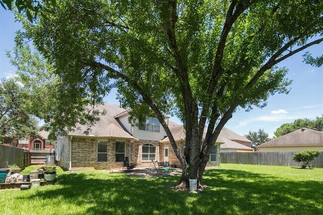 Foto del edificio - 14807 Swift River Ln
