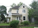 Primary Photo - 26 Columbia Ave
