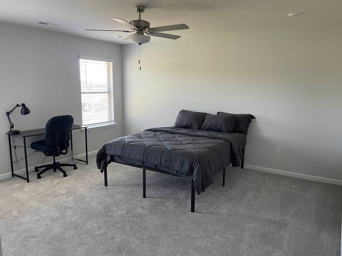 Foto principal - 28540 Brian Ln
