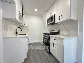 Building Photo - 10392 Lampson Ave