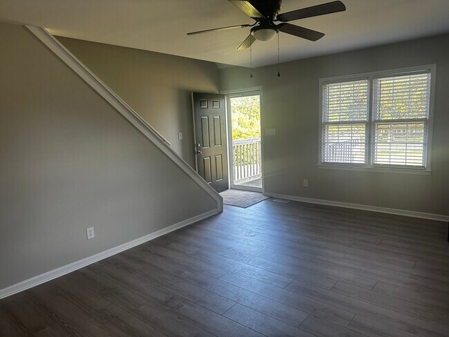Foto del edificio - 2581 Old Furnace Rd