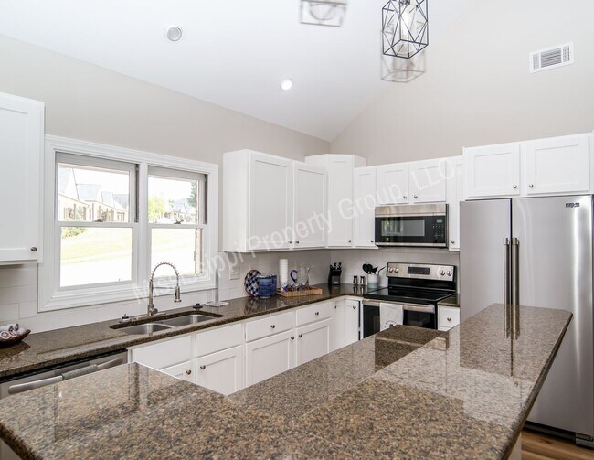 Foto del edificio - 441 Olive Branch Way