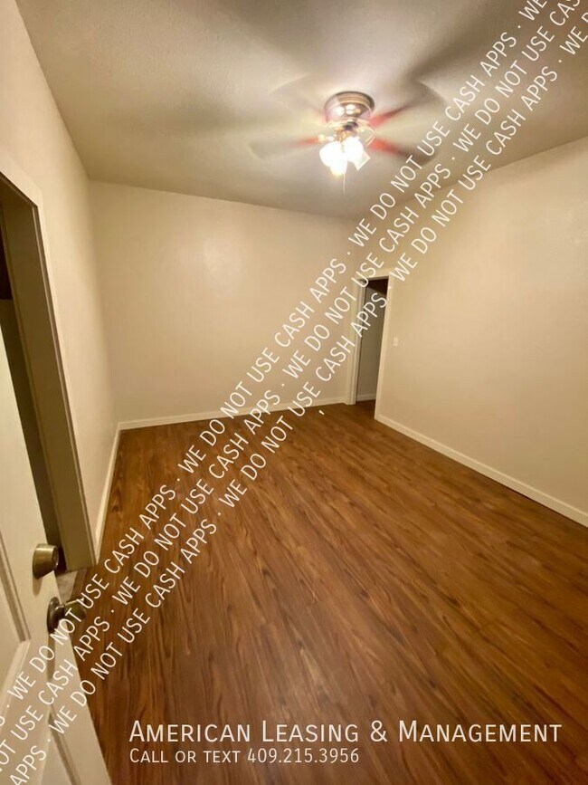 Foto del edificio - 810 Ellis Ave