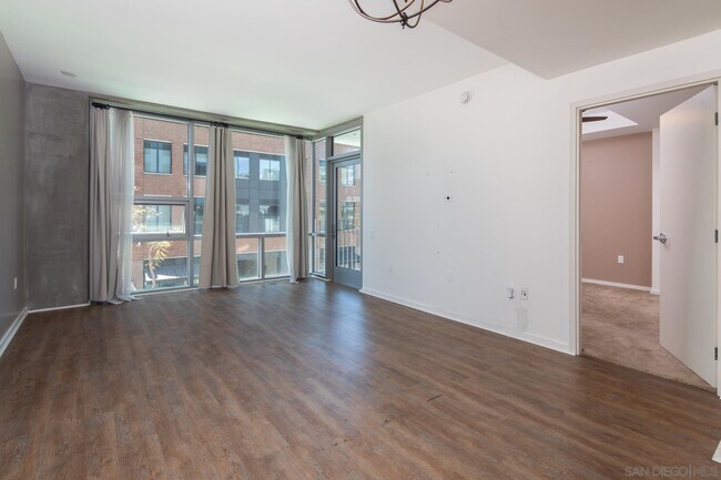 Foto del edificio - 321 Tenth Ave