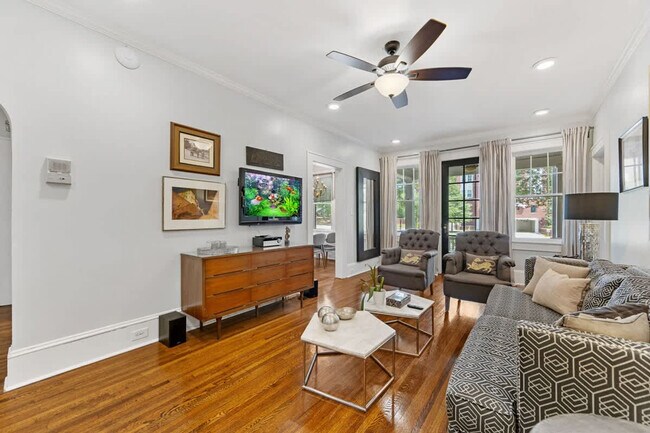 Foto del edificio - 500 Queens Rd