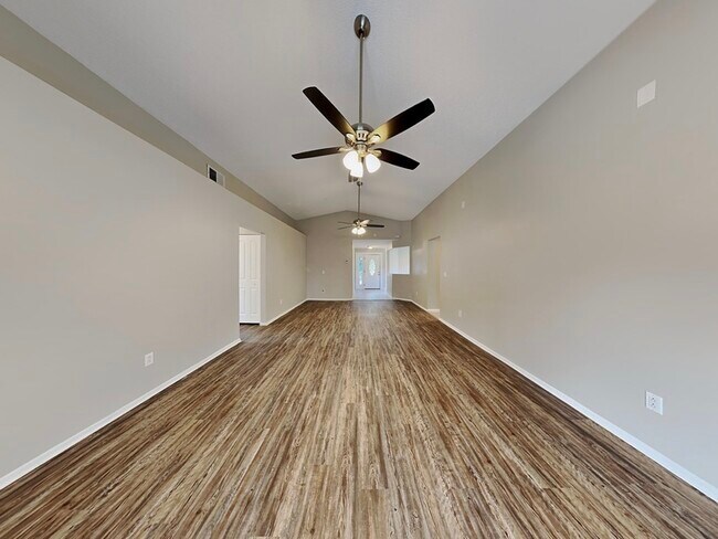 Foto del edificio - 1408 Sugarberry Ln