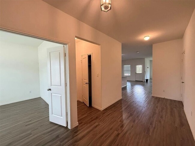 Building Photo - 1216 Blackhaw Ln