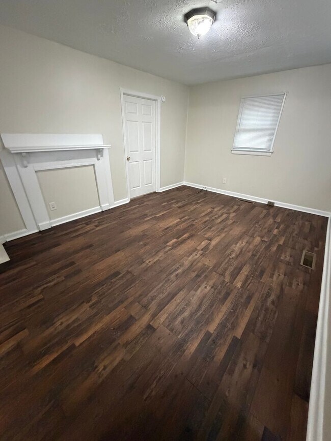 Foto del edificio - 1810 Laurel St