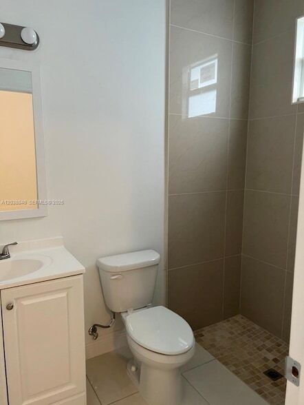 Photo - 1533 W 26th Ct Apartment