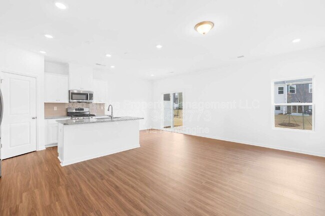 Foto del edificio - 790 Earhart St NW