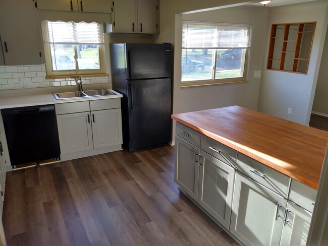 Foto del edificio - 3220 Cherry St