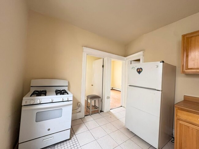 Building Photo - 133 W 54th St