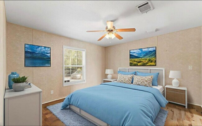 Foto del edificio - 14890 Yellow Water Ln
