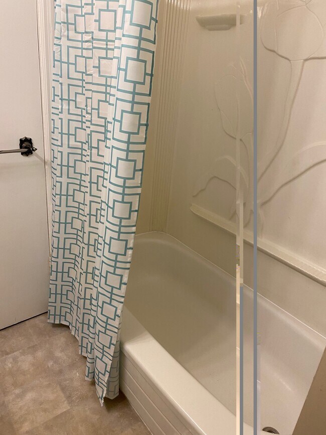 Photo du bâtiment - 442 Oak St