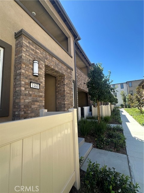 Building Photo - 1460 Stratus Dr
