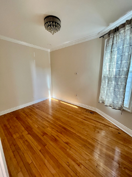 Foto del edificio - 2338 N Ridgeway Ave