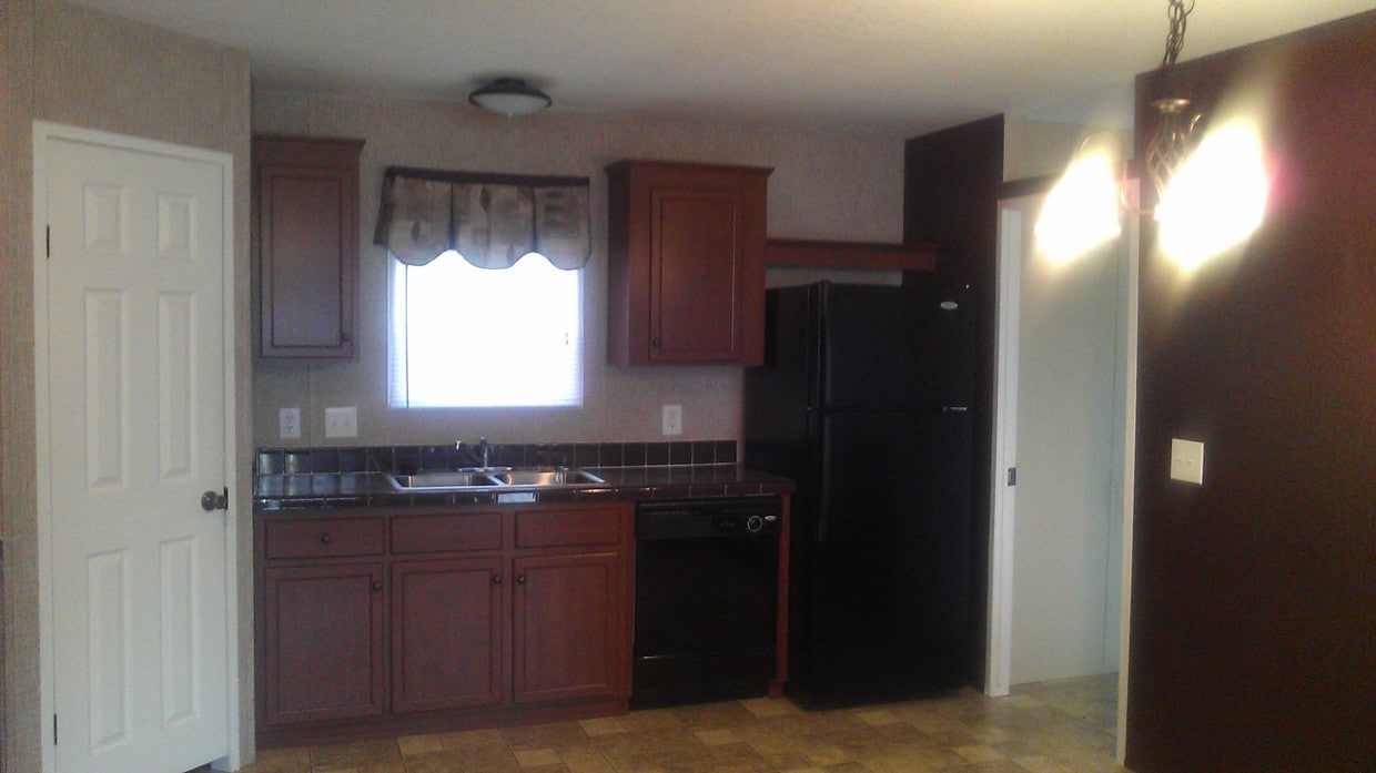Primary Photo - 6408 Colonial Dr