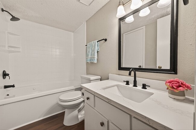 Photo - 2510 Grants Lake Blvd Apartment