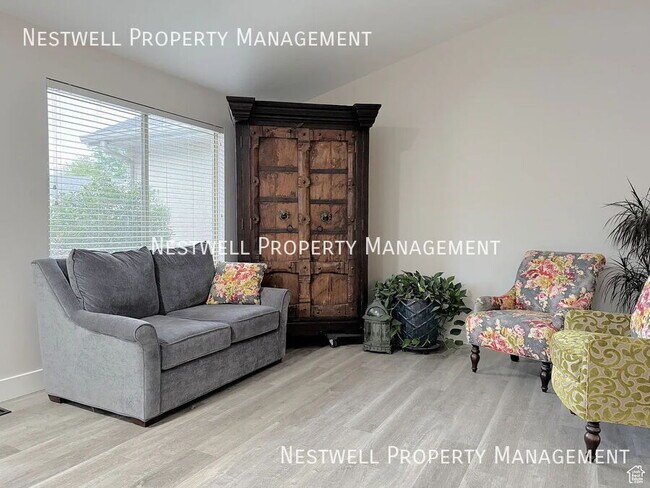 Foto del edificio - 57 Fairway Dr