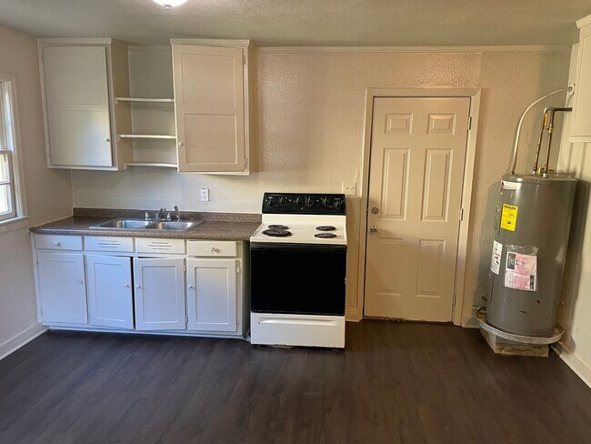 Foto del edificio - Like new 2 Bedroom home
