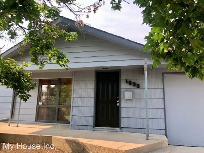 Building Photo - 5 br, 3 bath House - 1833 Broadview Place