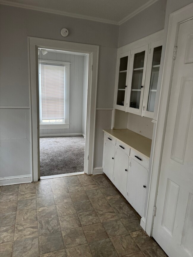 Building Photo - 113 E Merrick St